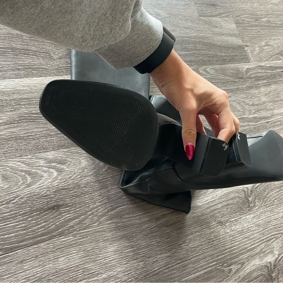 Steve Madden ARCHERS Black Leather Boots - Picture 11 of 13